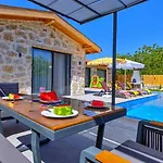Вилла Saribelen Village 2 Bedroom